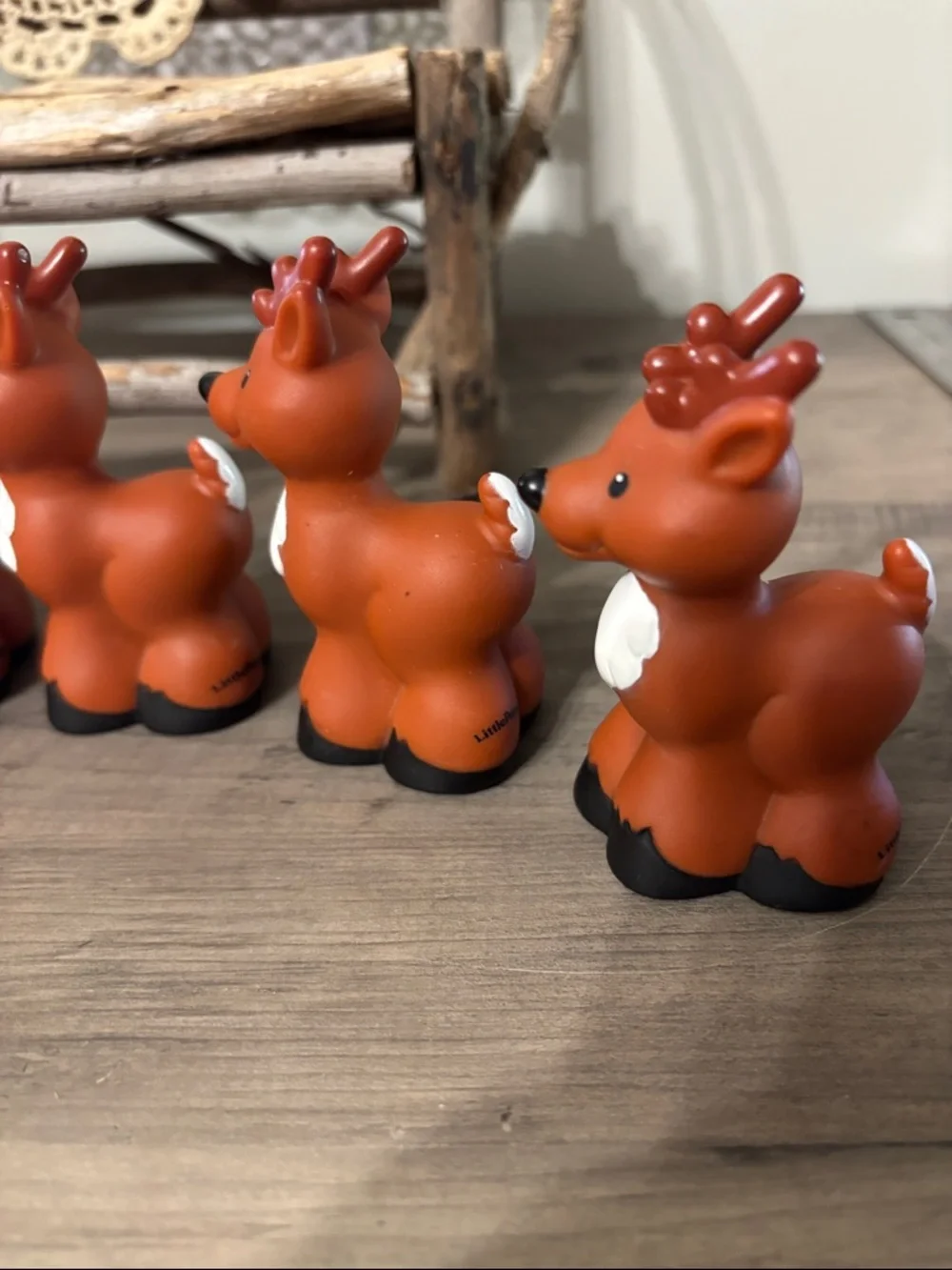 VINTAGE FISHER PRICE TWAS THE NIGHT BEFORE CHRISTMAS SET OF 8 REINDEER ONLY 2004